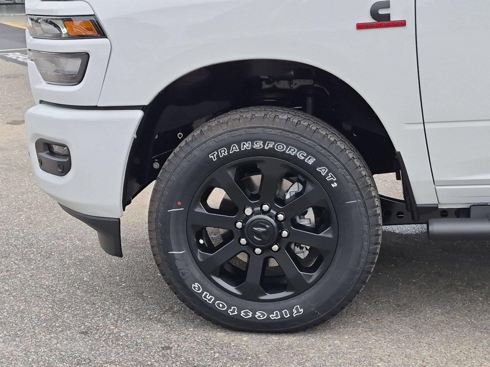 New 2026 Bright White Clear-Coat Exterior Paint RAM Black Express image 10