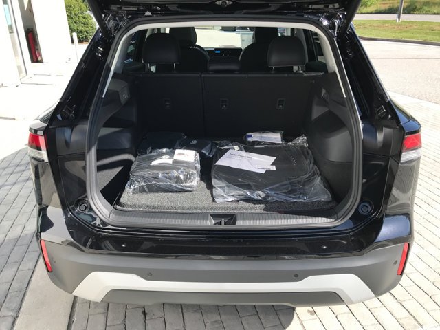 New 2026 Deep Black Pearl Volkswagen SE image 24