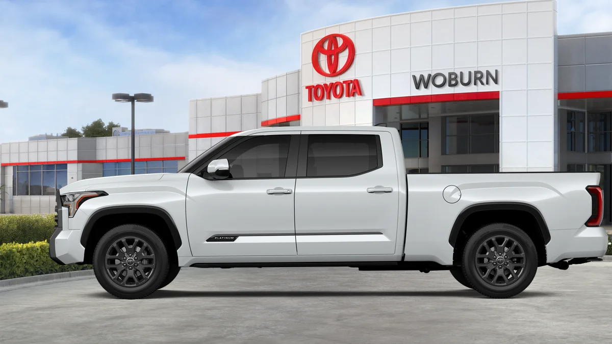 New 2026 Wind Chill Pearl Toyota Platinum image 12