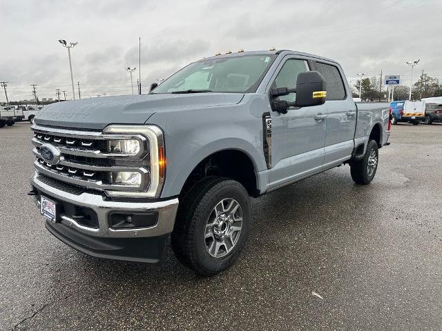 New 2026 Glacier Gray Metallic Tri-Coat Ford F-350® Lariat® image 19