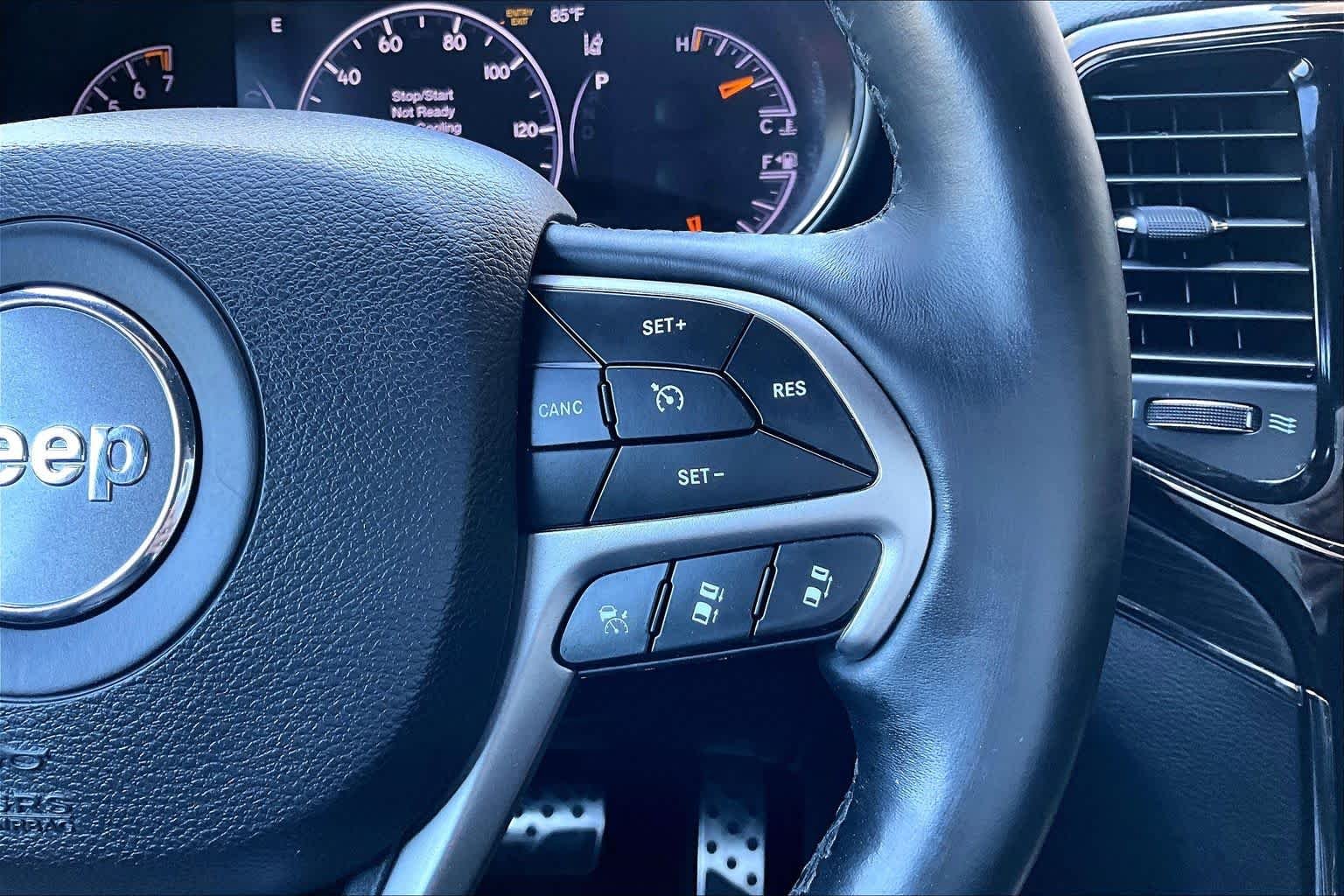 Used 2019 Bright White Clearcoat Jeep High Altitude image 25