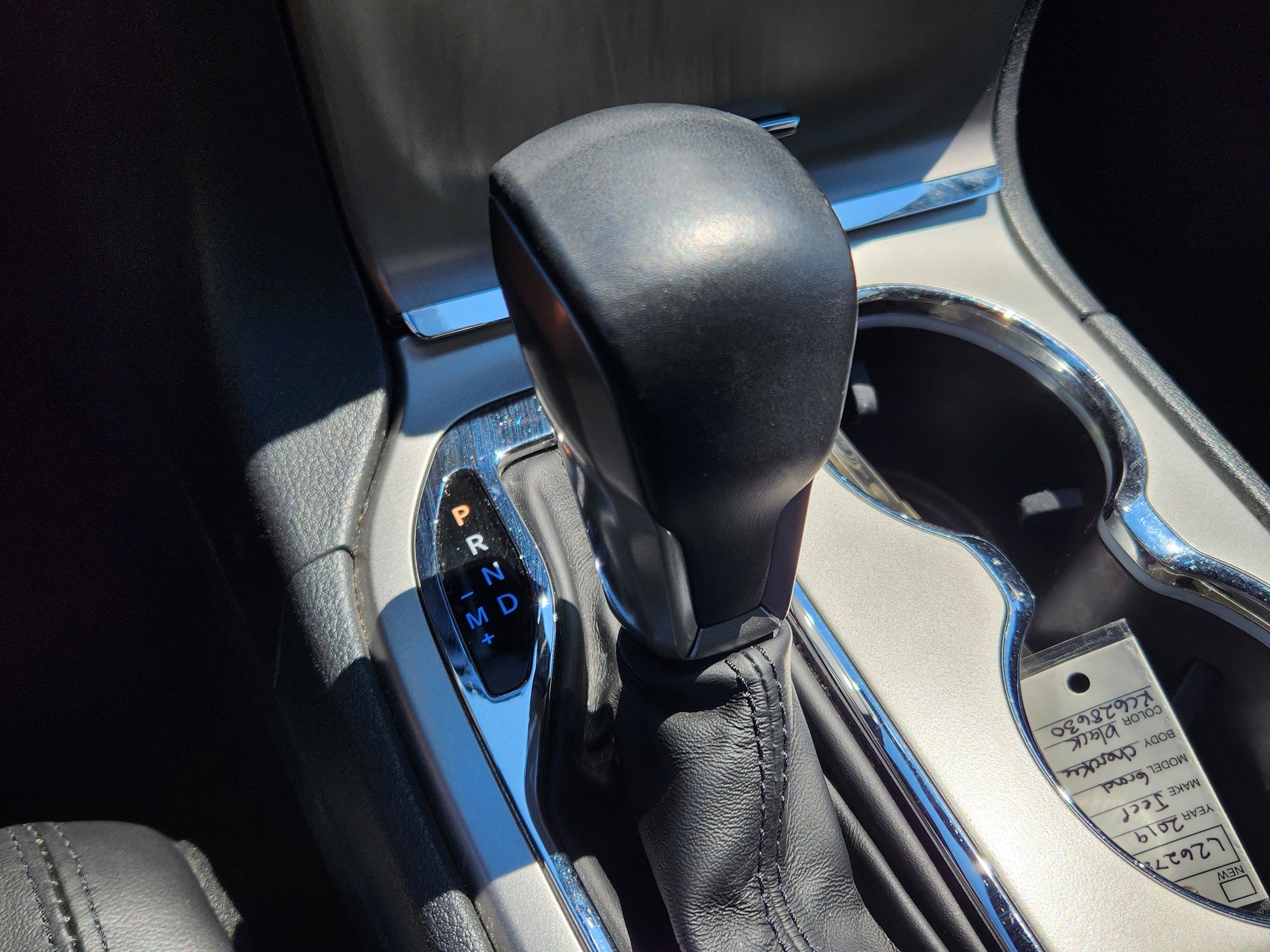 Used 2019 Diamond Black Crystal Pearlcoat Jeep Altitude image 21