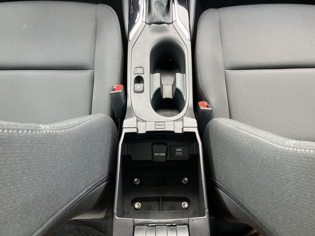 Used 2025 Silver (Classic Silver Metallic) Toyota LE image 17
