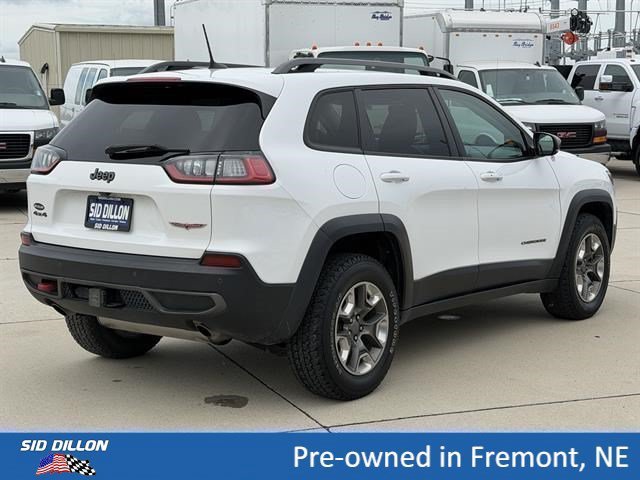 Used 2019 Bright White Clearcoat Jeep Trailhawk image 4