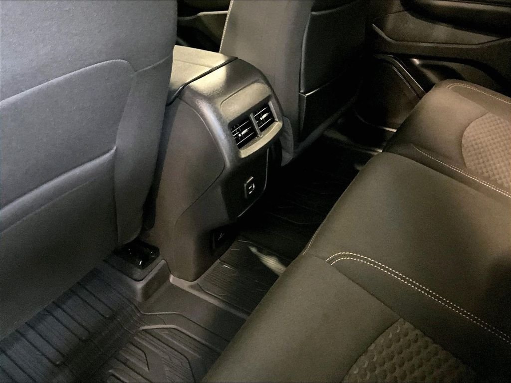Used 2021 Black GMC SLE image 27