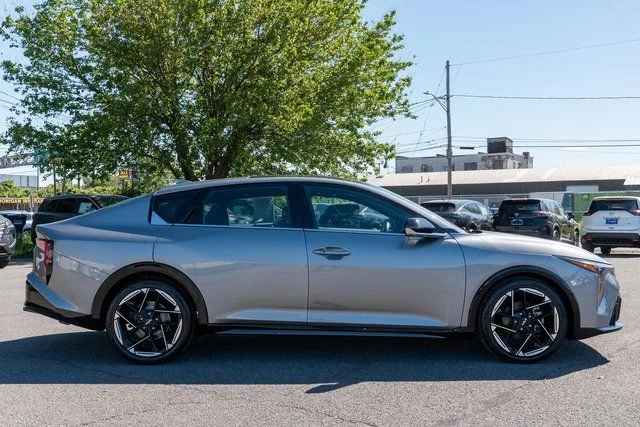 Used 2025 Gray Kia GT-Line image 5