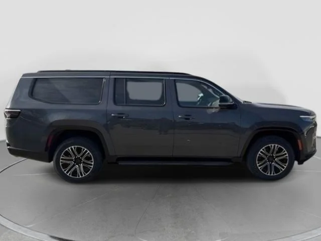 New 2026 Baltic-Gray Metallic Clear-Coat Exterior Paint Jeep  image 12