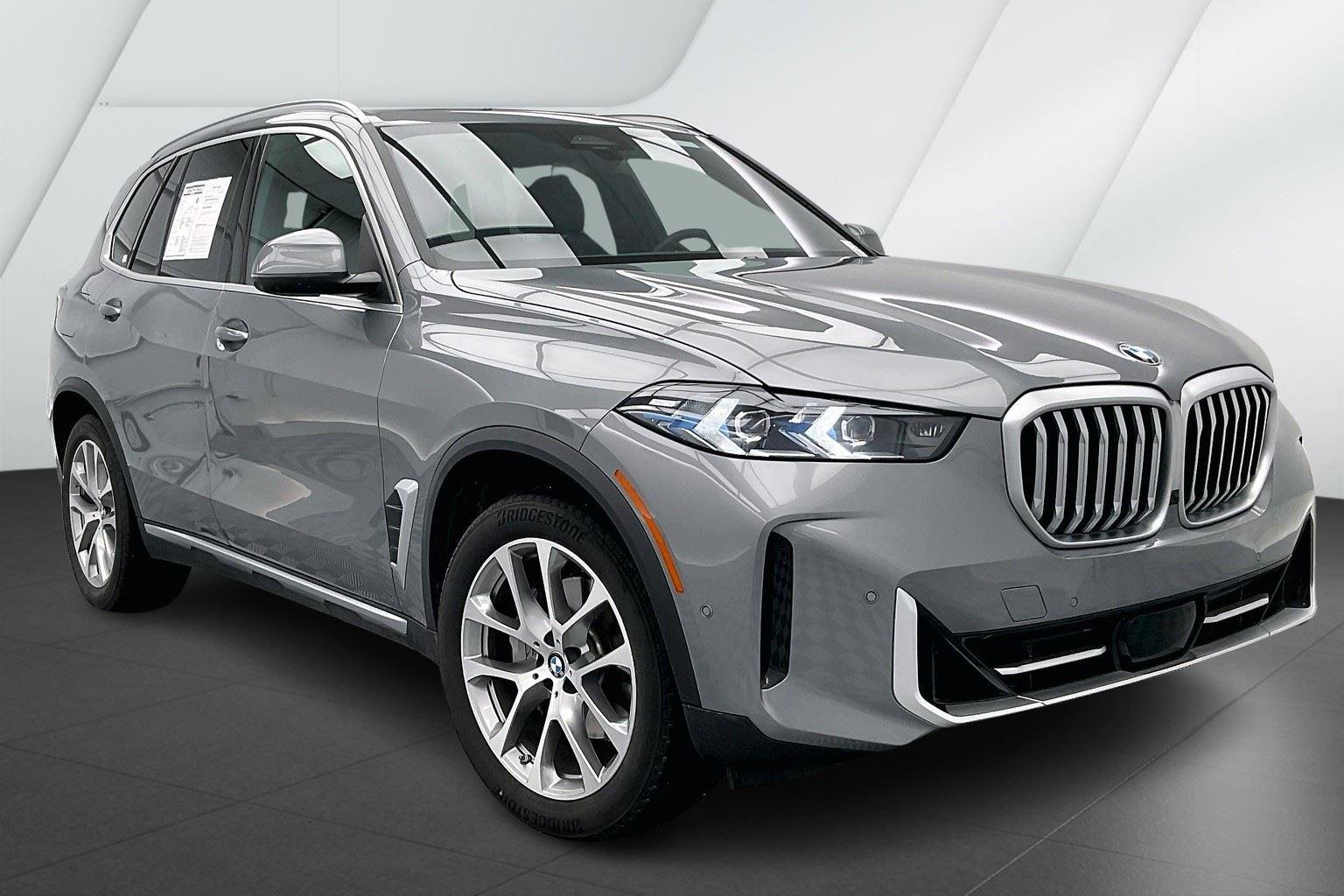 Certified Used 2024 Skyscraper Grey Metallic BMW xDrive40i image 9