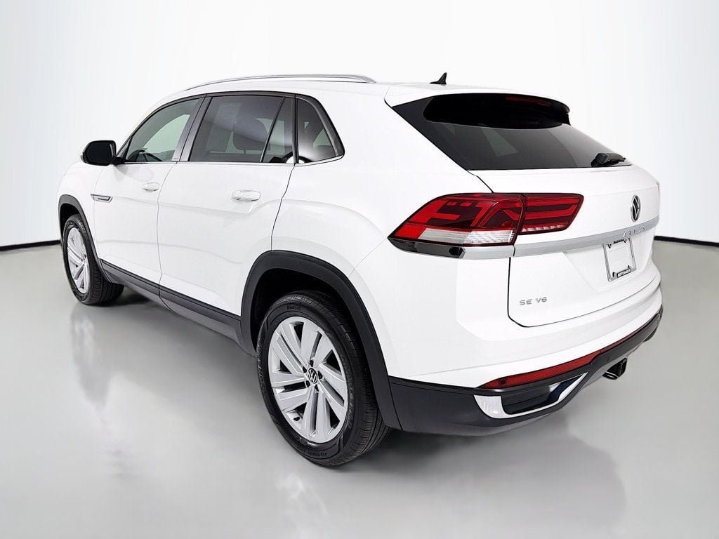Used 2022 Pure White Volkswagen 3.6L V6 SE w/Technology 4MOTION image 5