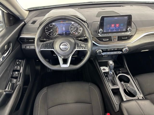 Used 2023 White Nissan 2.5 SV image 28