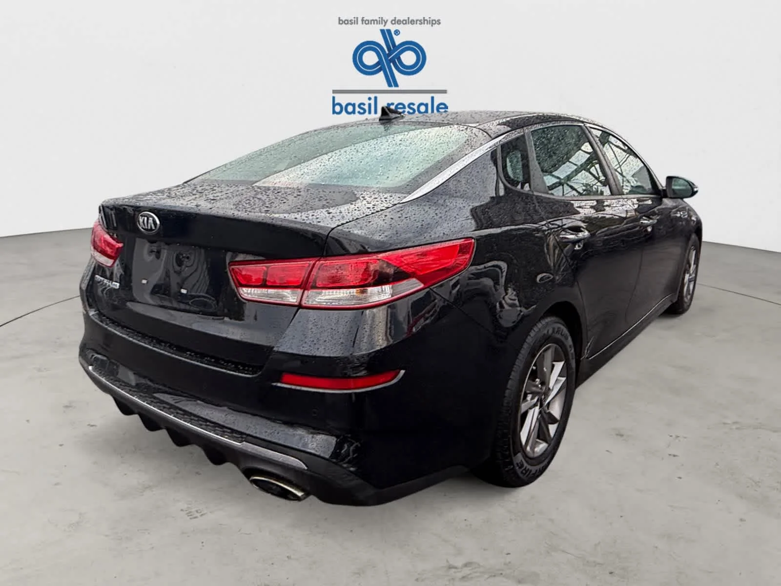 Used 2020 Ebony Black Kia LX image 7