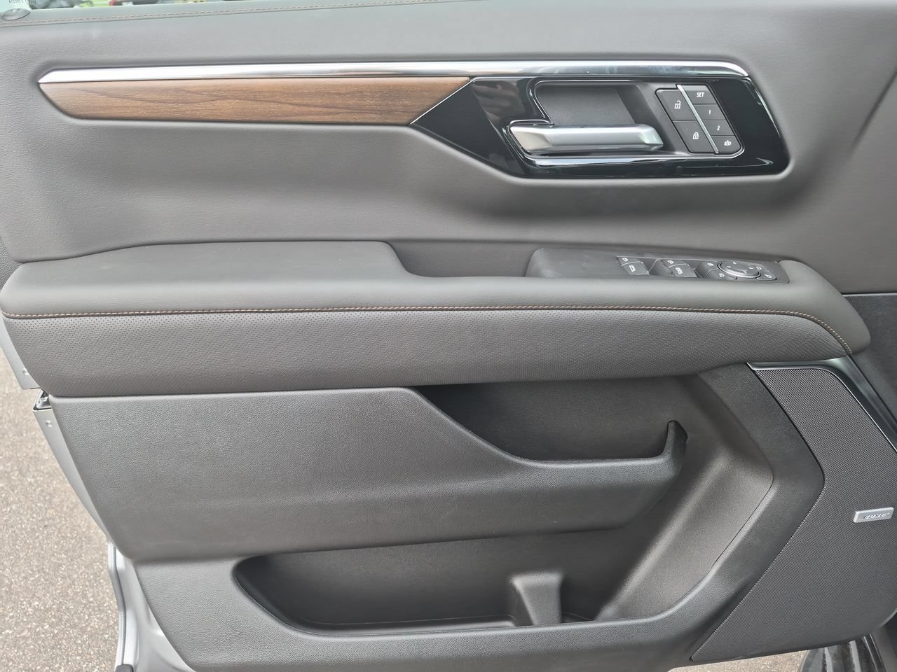 New 2026 Sterling Gray Metallic Chevrolet High Country image 22