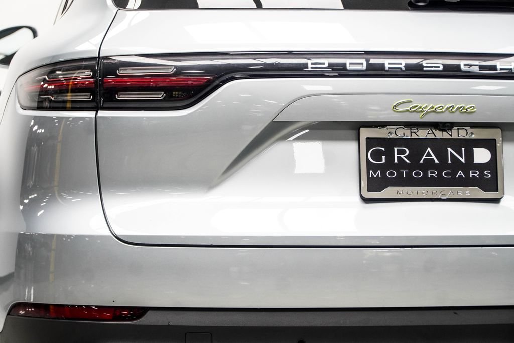 Used 2023 Silver Porsche Base image 17