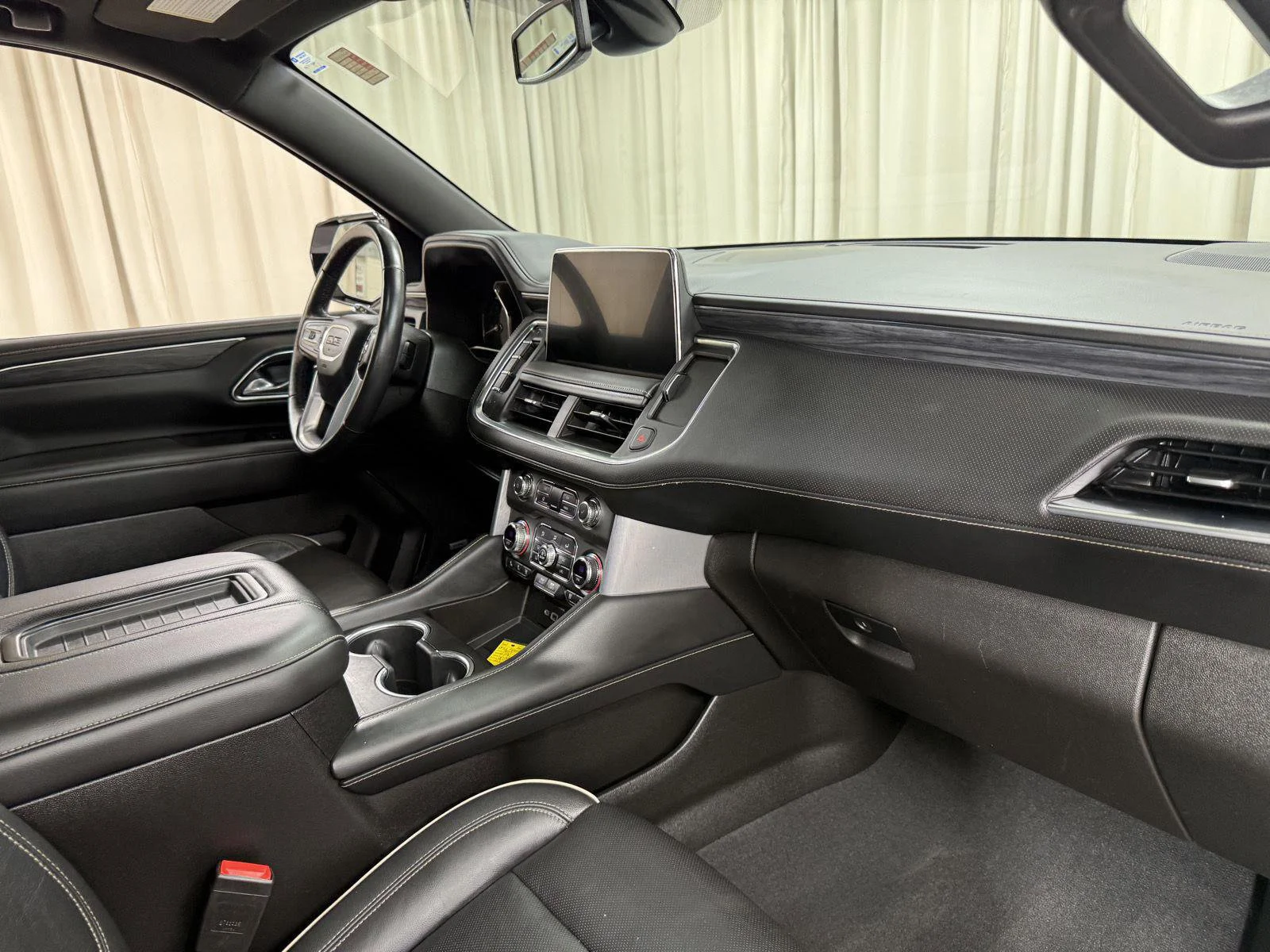Used 2021 White GMC SLT image 47