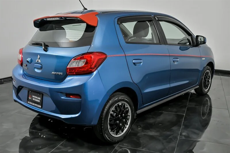 Used 2018 Sapphire Blue Mitsubishi ES image 9