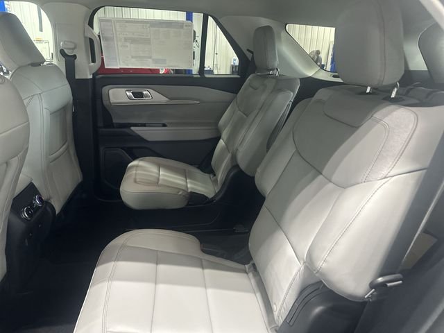 New 2026 Carbonized Gray Metallic Ford Active image 30
