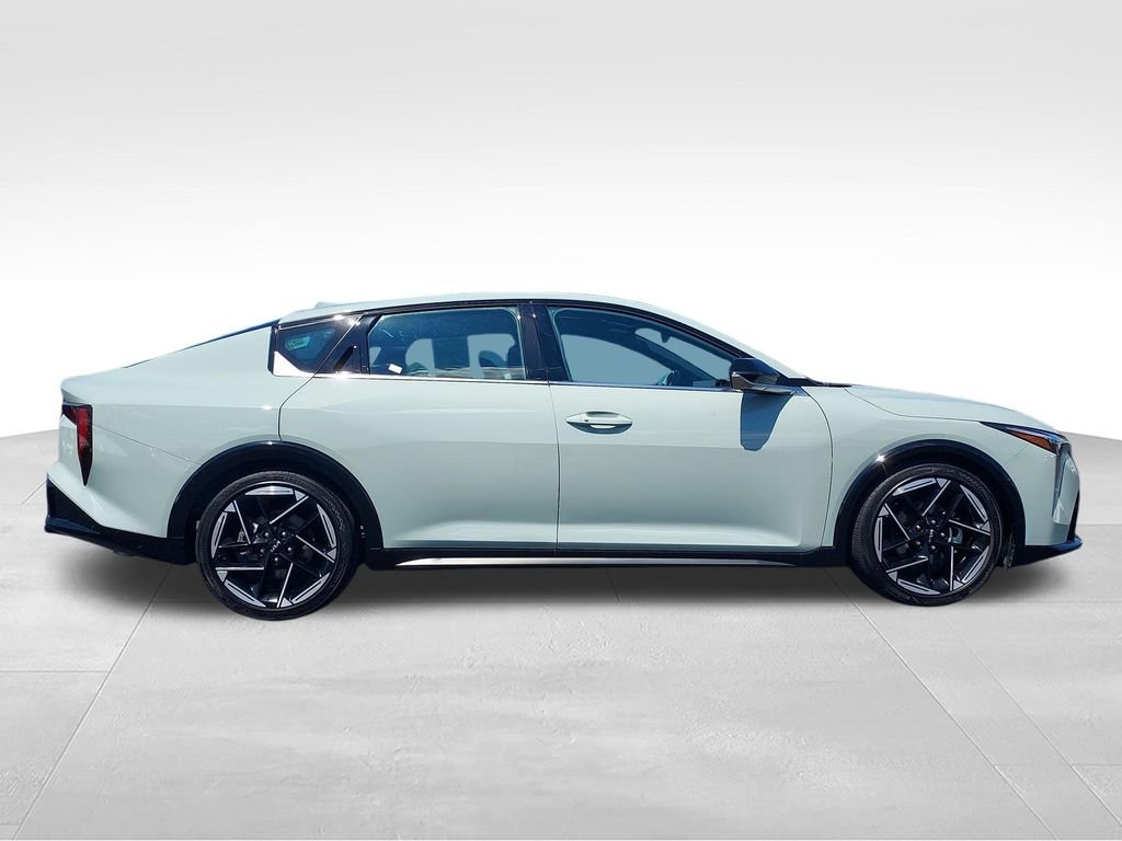 2025 Kia K4 GT-Line - Photo 6