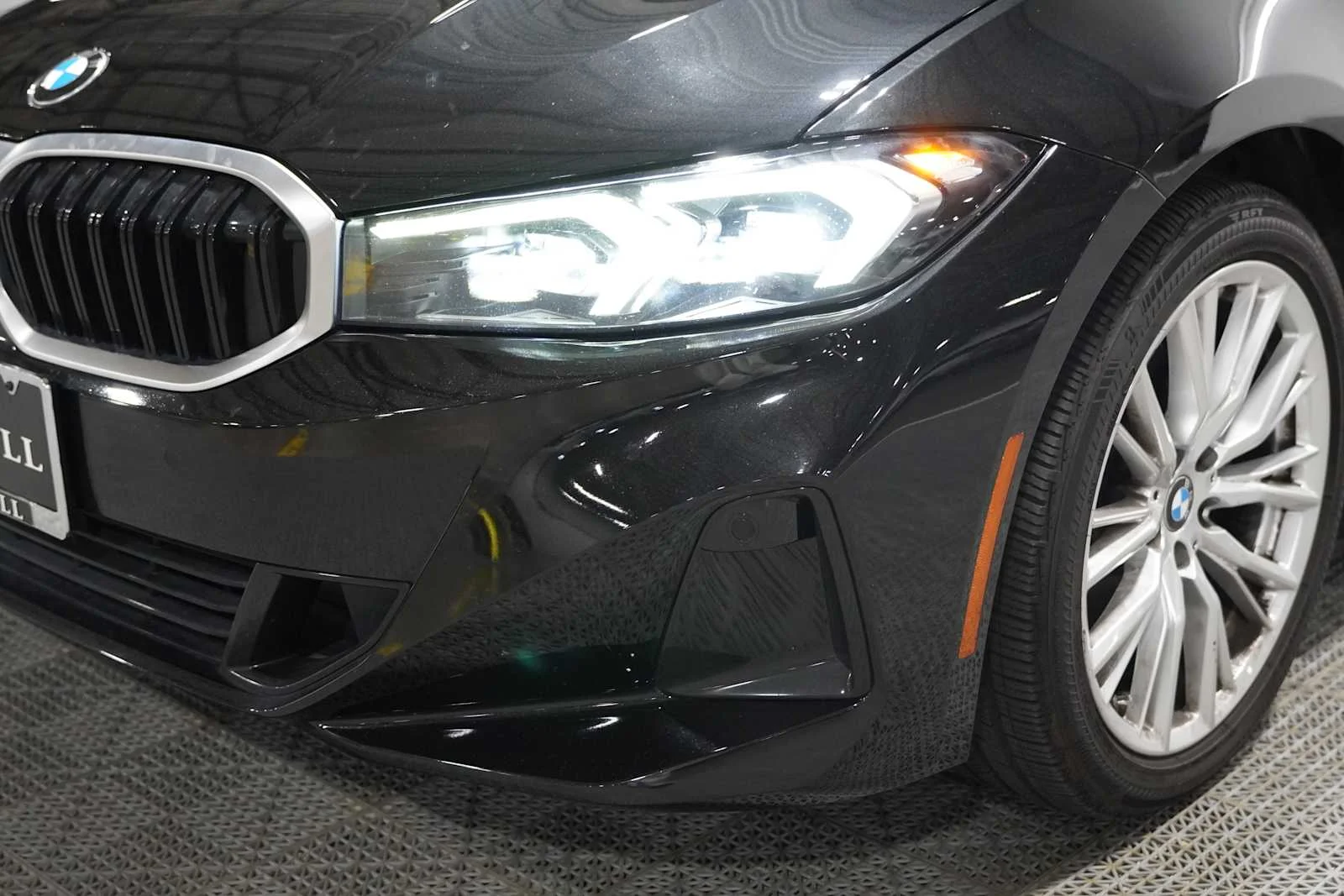 Certified Used 2024 Black Sapphire Metallic BMW 330i image 7