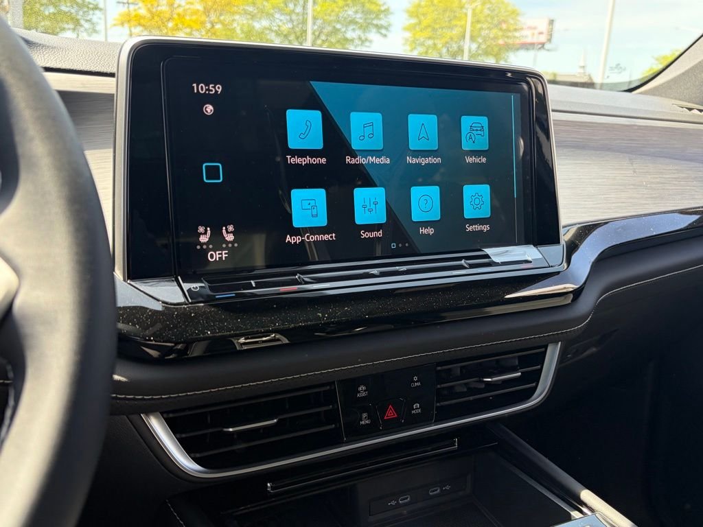 New 2026 Pure Gray Volkswagen 2.0T SE w/Technology image 23