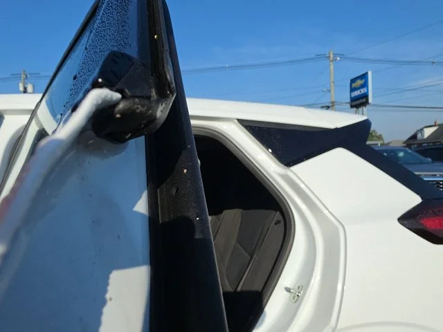 New 2027 White Chevrolet LT image 18