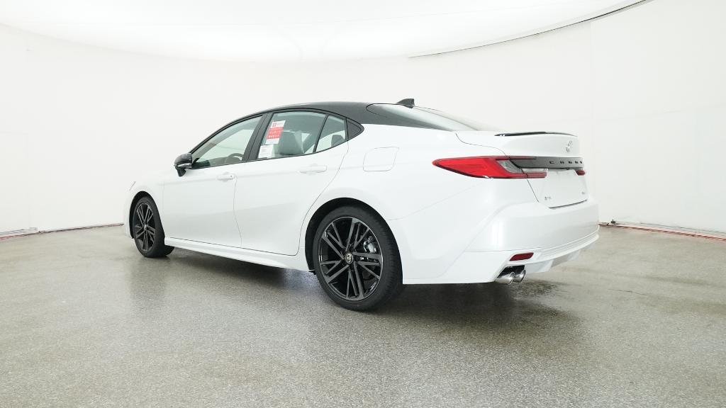 New 2026 Wind Chill Pearl with Midnight Black Metallic roof Toyota XSE image 2