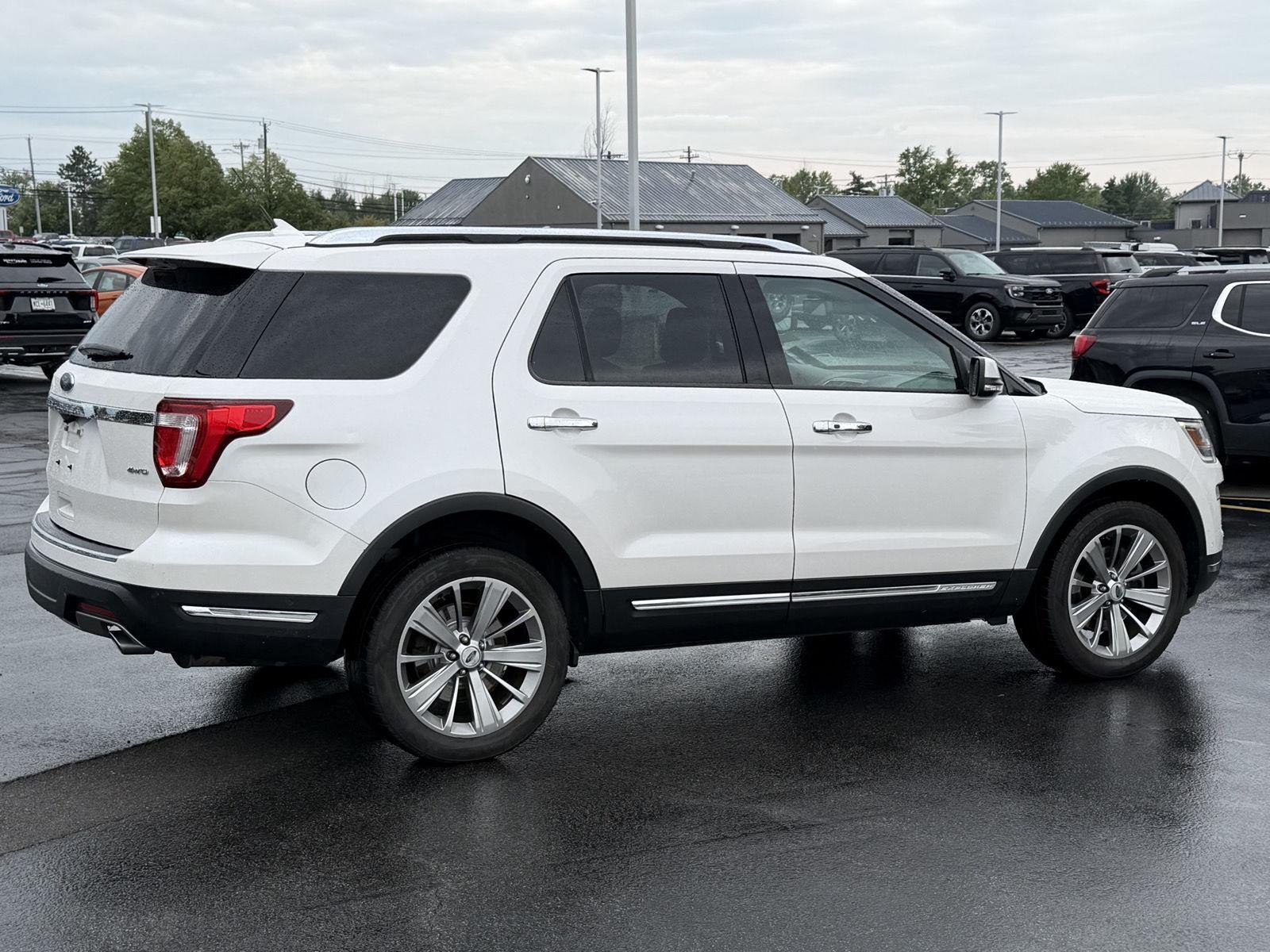 Used 2018 White Platinum Metallic Tri-Coat Ford Limited image 4
