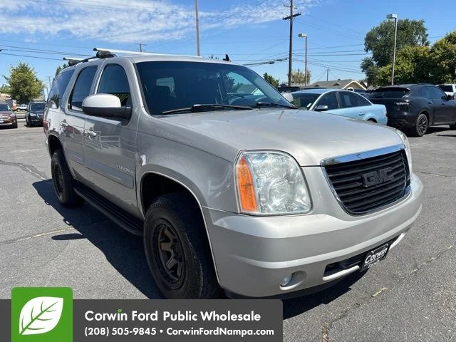 Used 2008 Silver GMC SLE image 3