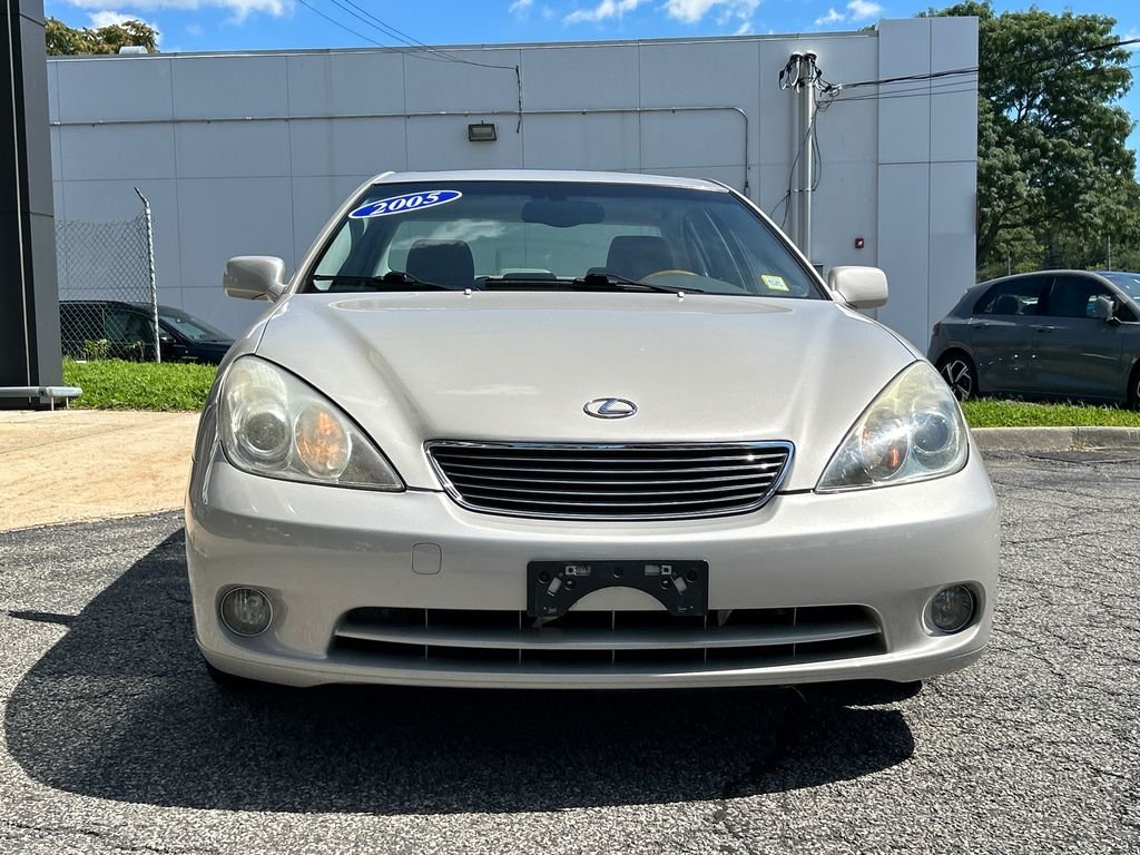 Used 2005  Lexus 330 image 6