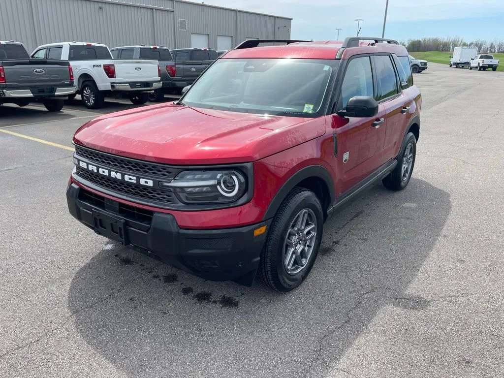 Used 2025 Red Ford Big Bend image 1