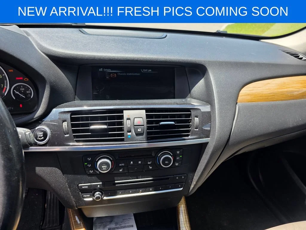 Used 2014 Black BMW xDrive28i image 11
