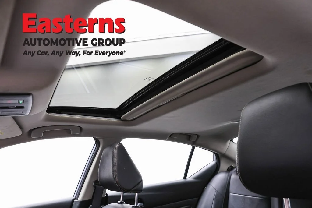 Used 2023 Gray Nissan 2.5 SR image 34