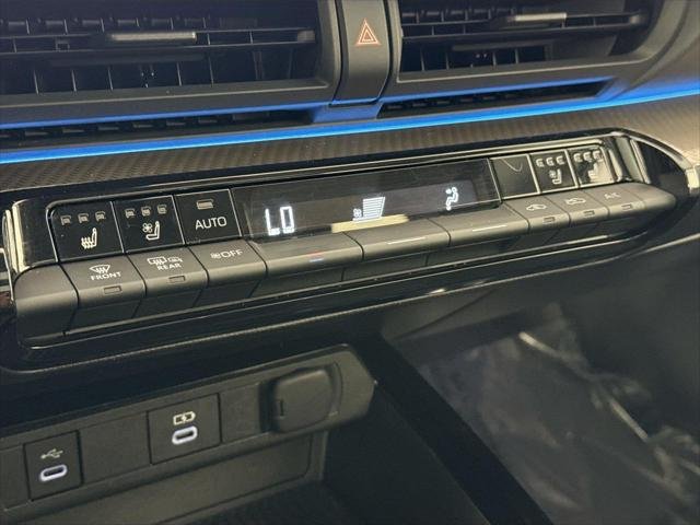 Certified Used 2024 CUTTING EDGE Toyota  image 27