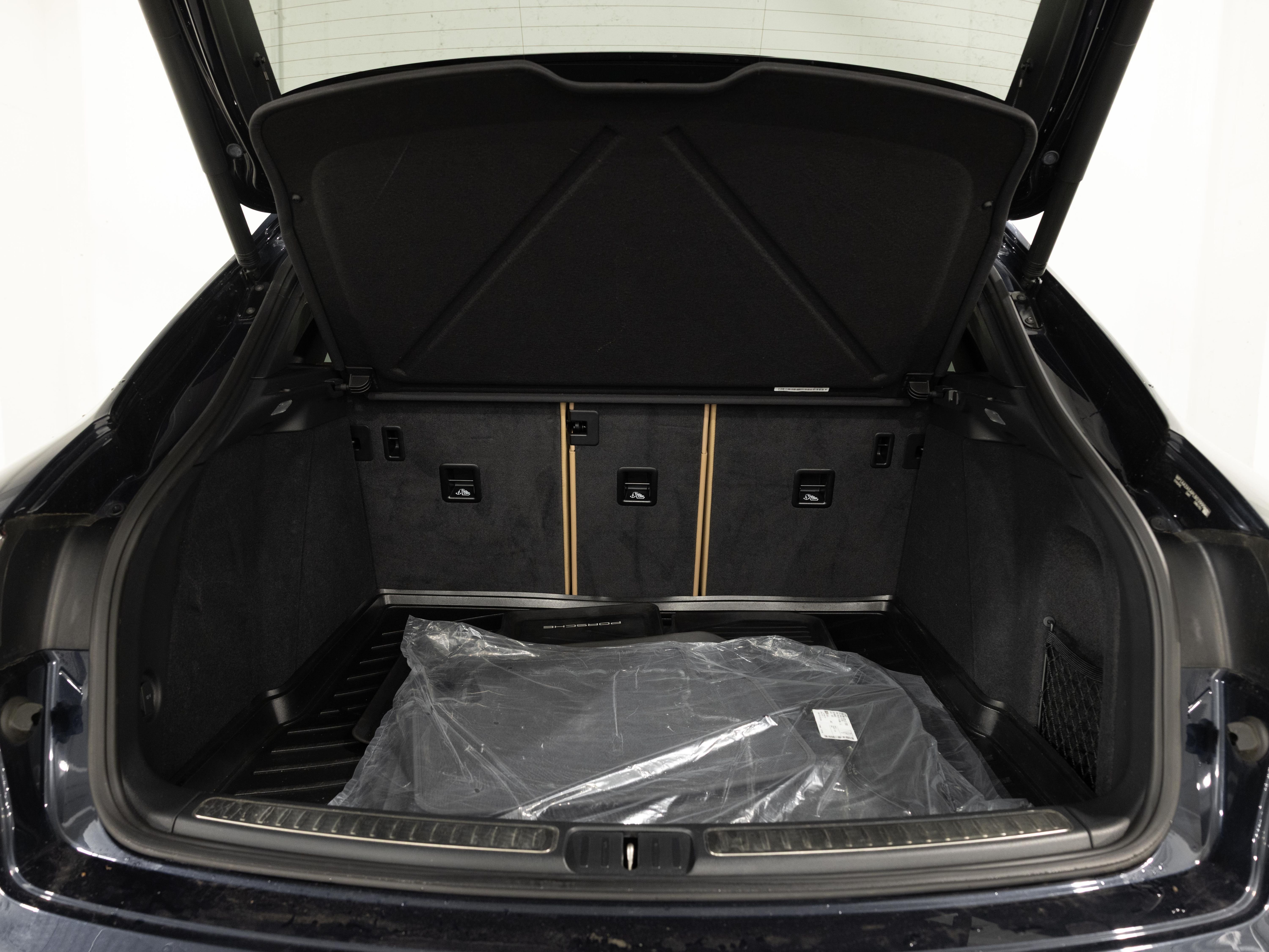 Certified Used 2023 Blue Porsche Base image 12