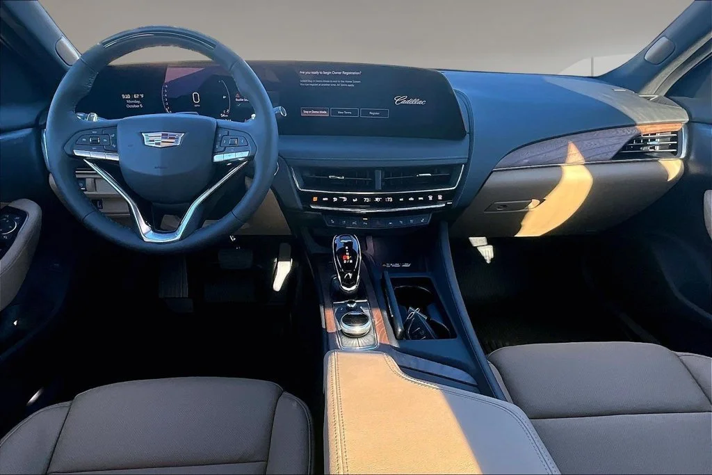 New 2026 Vibrant White Tricoat Cadillac Premium Luxury image 5
