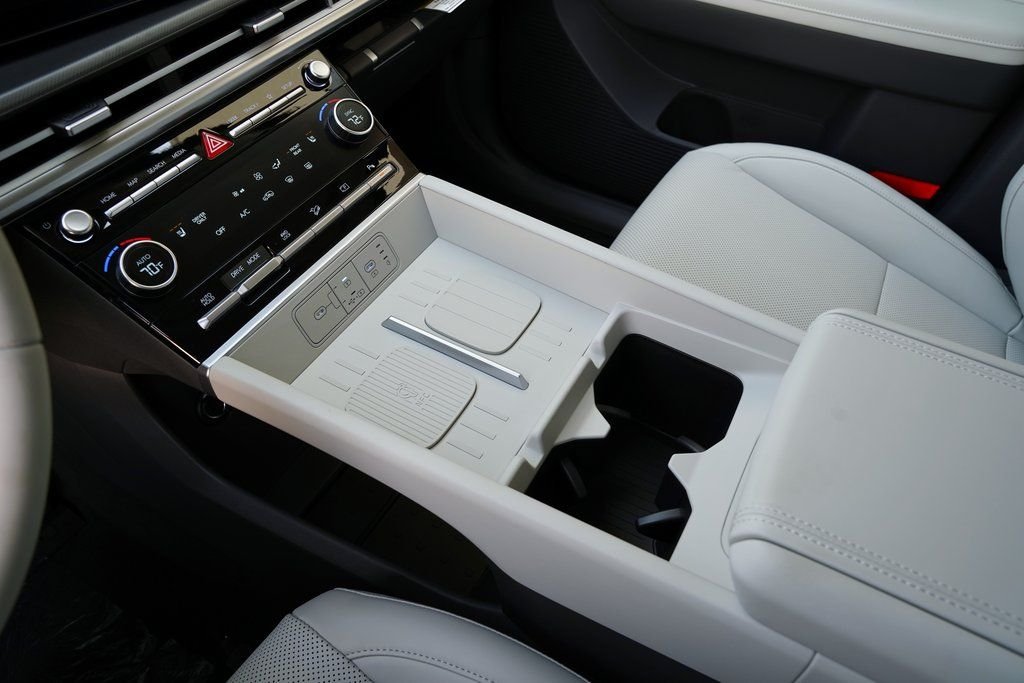 New 2026 Shimmering Silver Hyundai SEL image 46