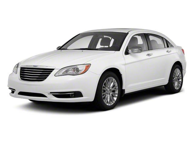 2013 Chrysler 200 LX's photo