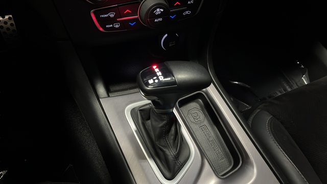Used 2023 White Knuckle Clearcoat Dodge R/T image 18
