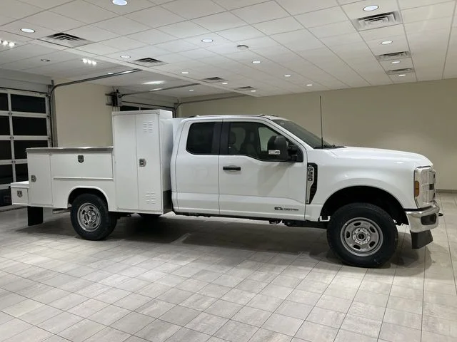 New 2026 Oxford White Ford F-350® XL image 6