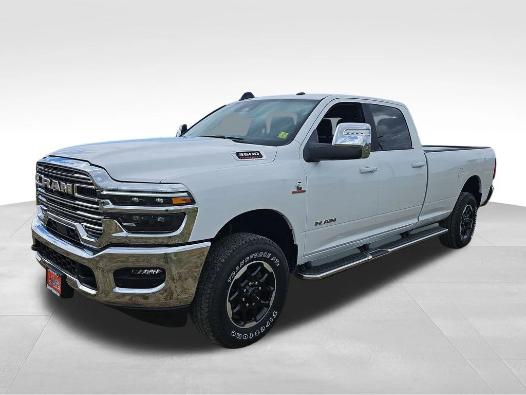 2026 RAM 3500 Laramie - Photo 17