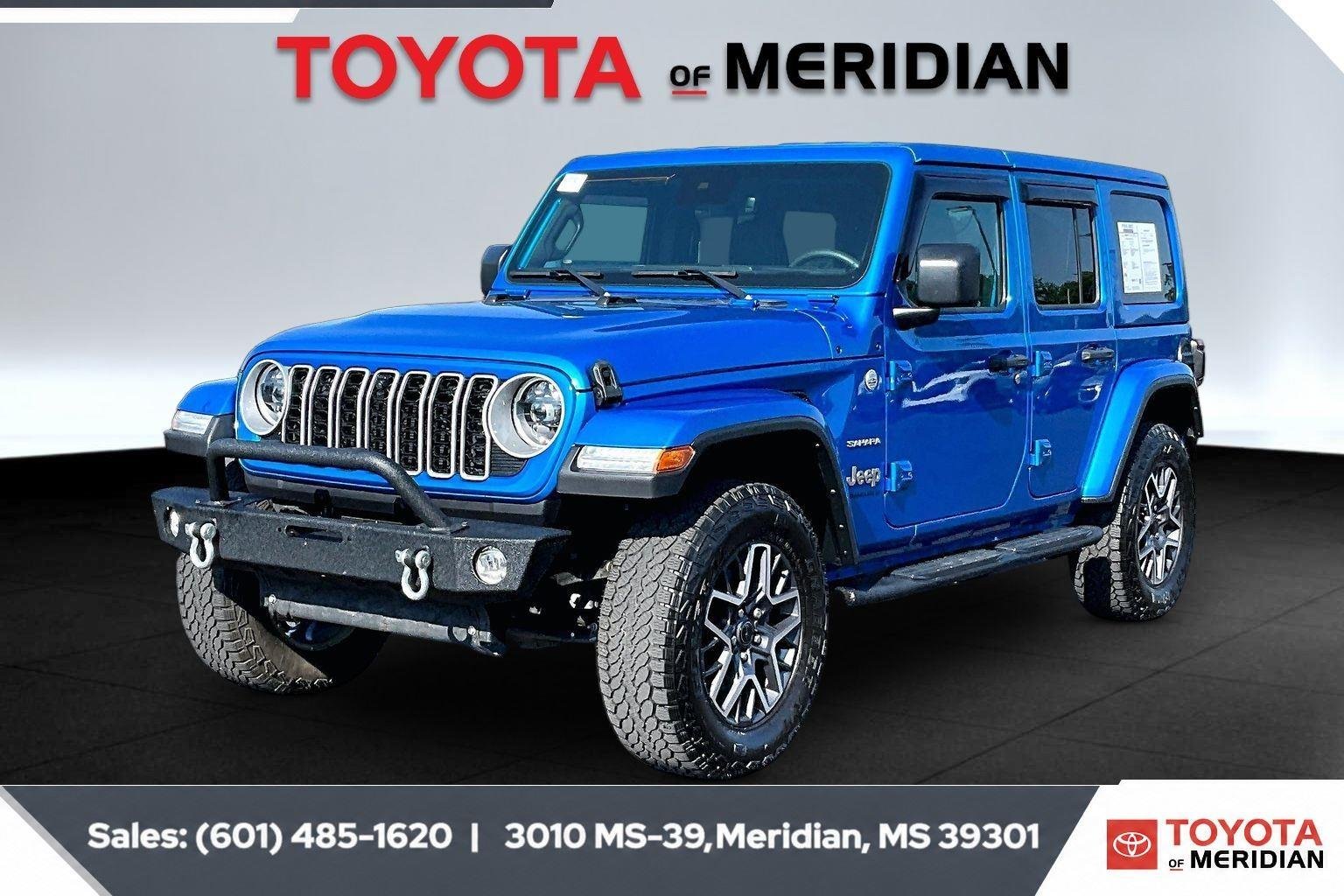 Used 2024 Hydro Blue Pearlcoat Jeep Sahara image 10