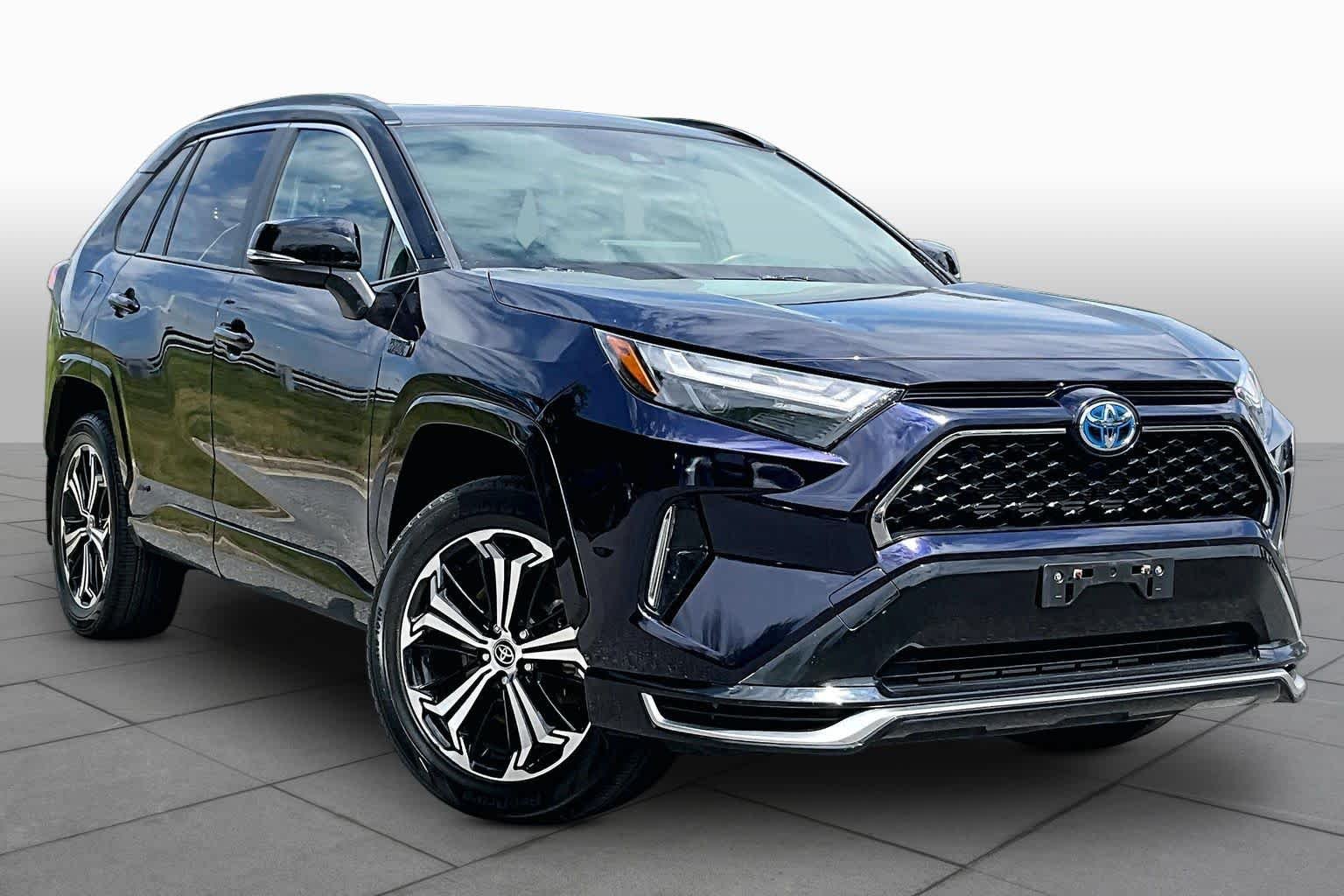 Used 2023 Blueprint/Midnight Black Metallic Toyota XSE image 3