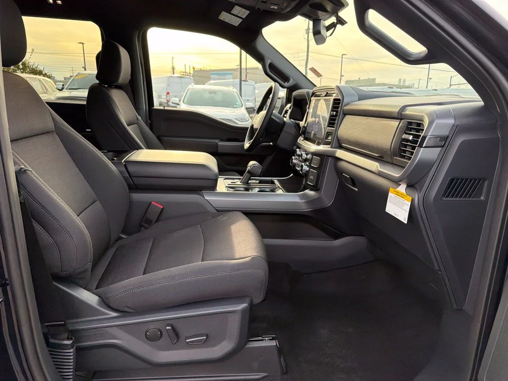 New 2026 Antimatter Blue Metallic Ford XLT image 33