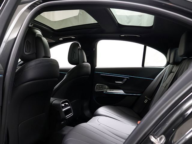 New 2026 Graphite Grey Metallic Mercedes-Benz E 450 image 39