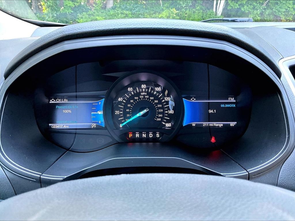 Used 2022 White Ford SEL image 24