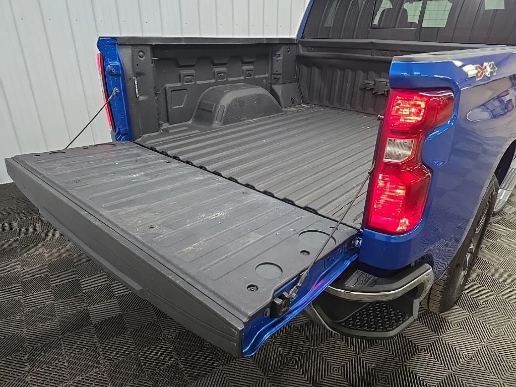 Used 2024 Blue Chevrolet LT image 11