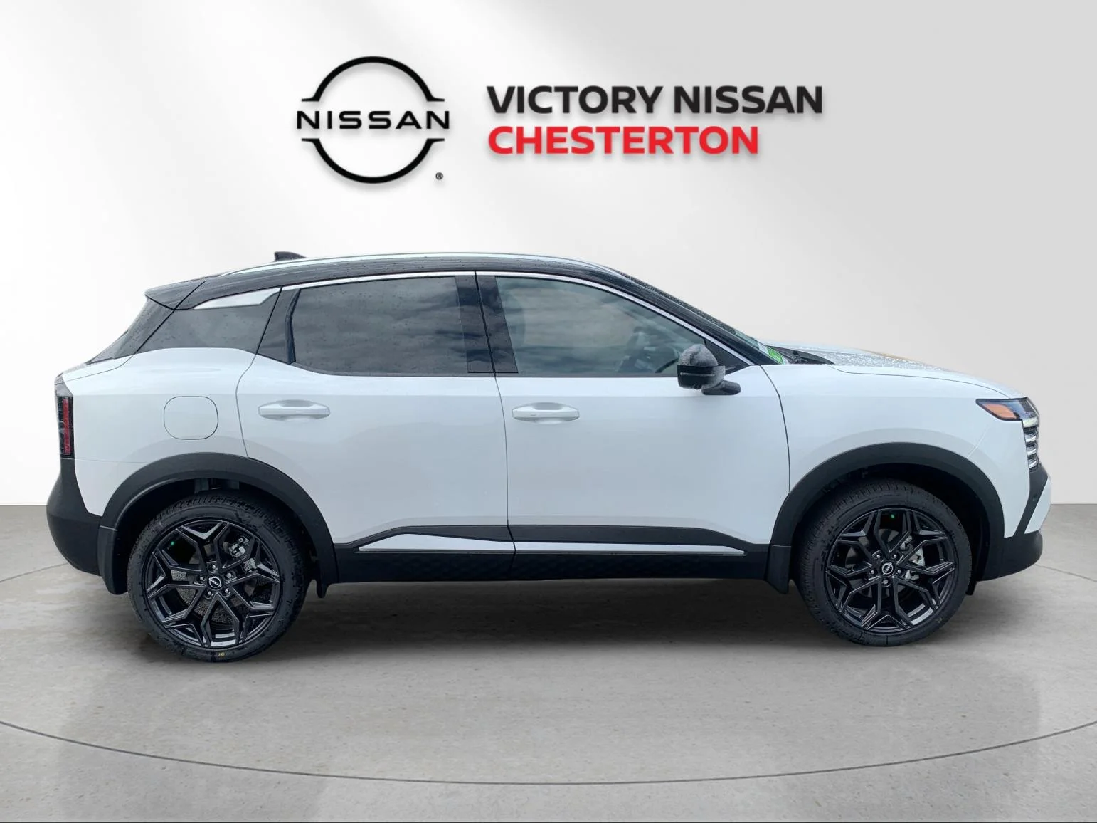 New 2026 Aspen White TriCoat / Super Black Two-tone Nissan SR image 6