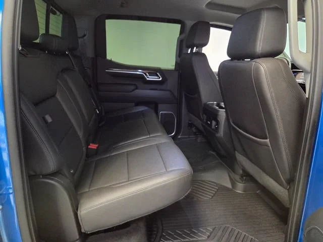Used 2022 Glacier Blue Metallic Chevrolet RST image 14