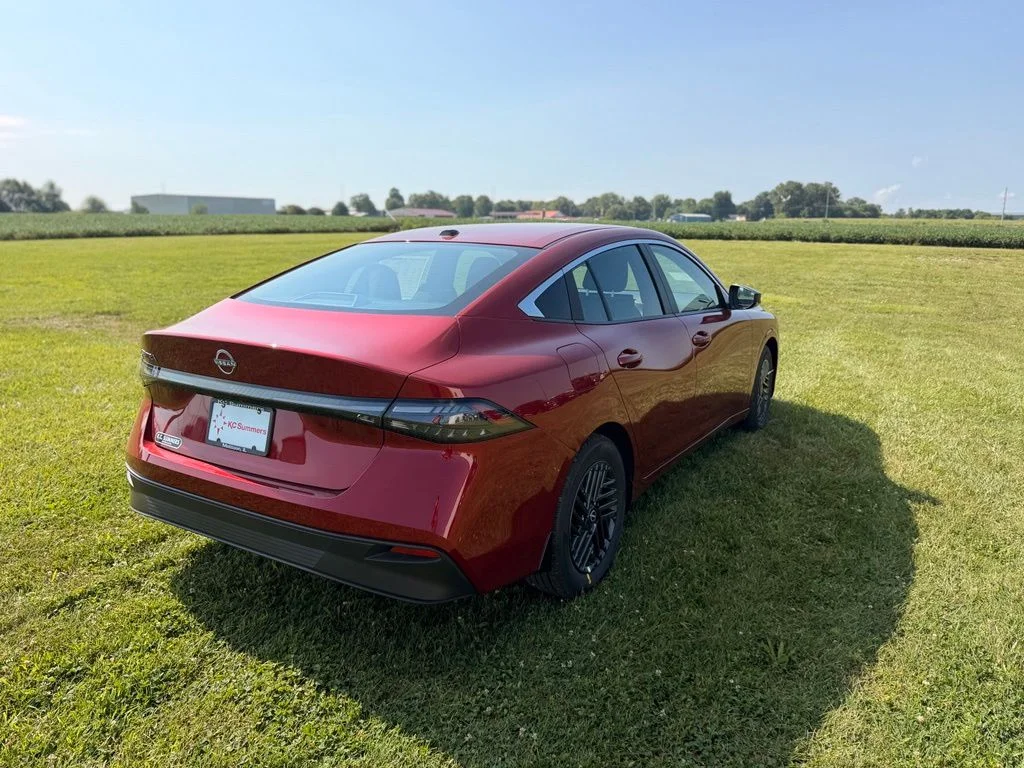 New 2026 Scarlet Nissan SV image 5