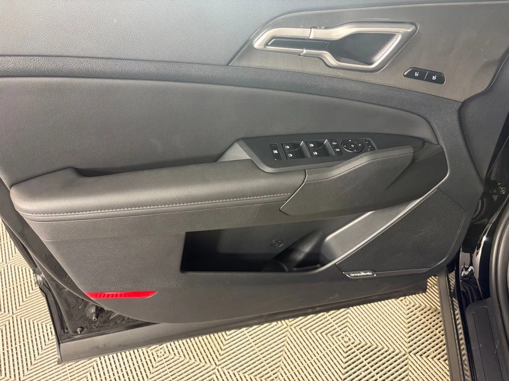 New 2026 Ebony Black Kia X-Line image 10