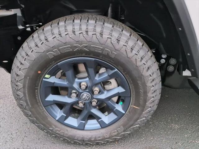 New 2026 Bright White Clear-Coat Exterior Paint Jeep 85th Anniversary image 10